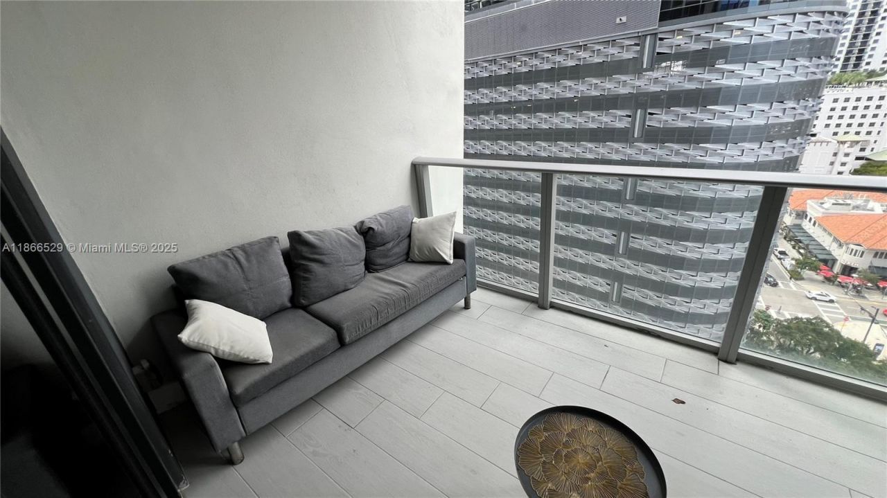 1010 Brickell Ave, Unit 1510, Miami, FL 33131 Photo