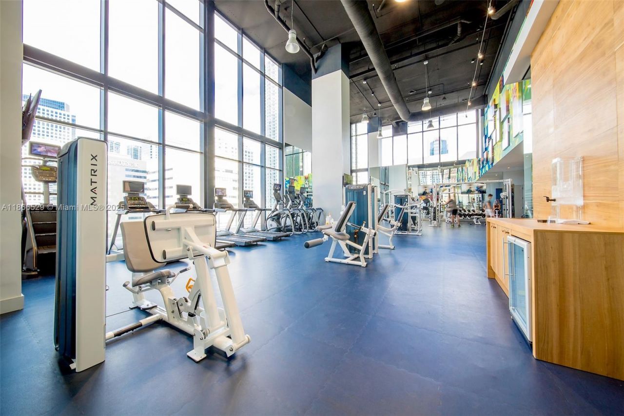 1010 Brickell Ave, Unit 1510, Miami, FL 33131 Photo