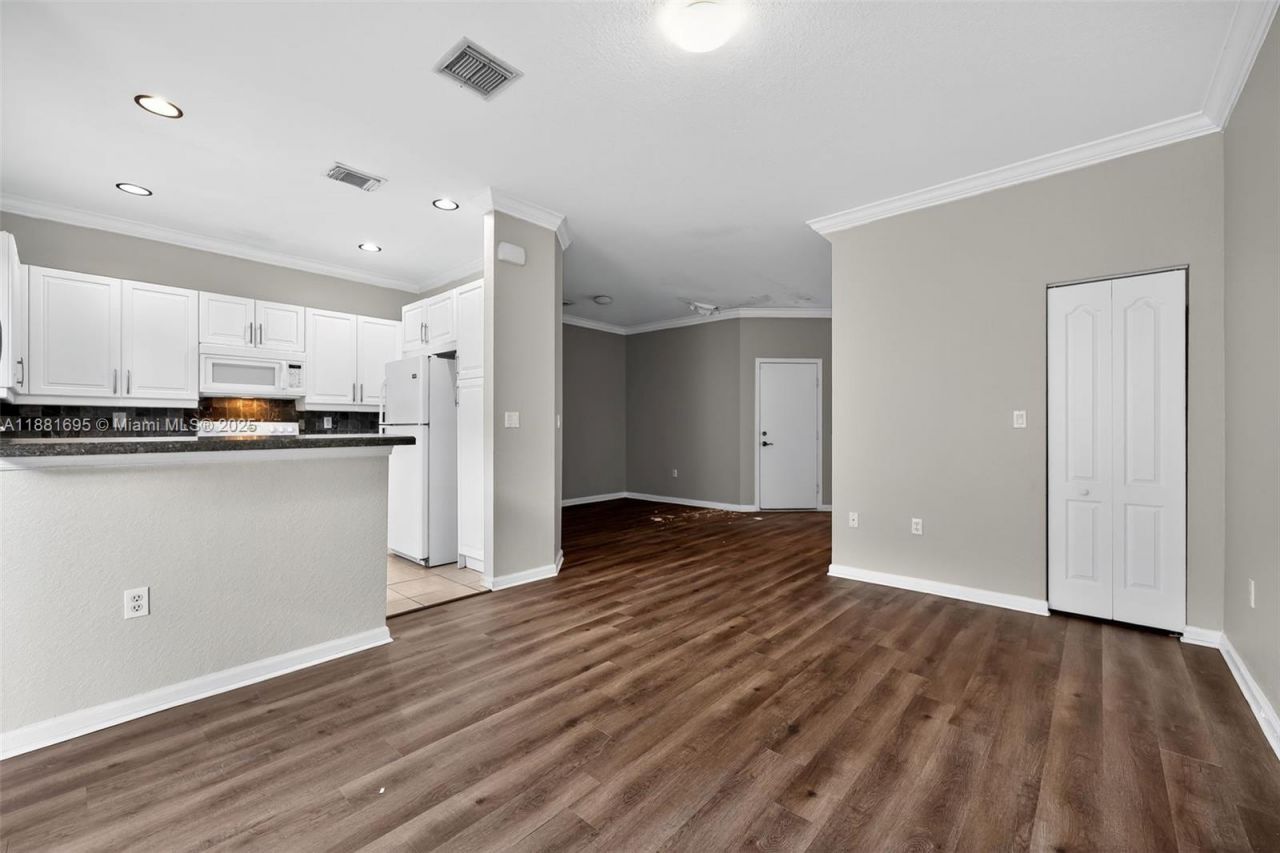 21105 NW 14th Pl, Unit 238, Miami Gardens, FL 33169 Photo