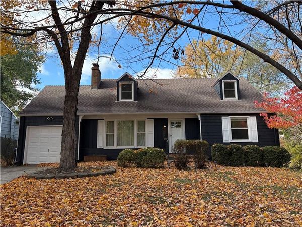 7400 Canterbury Street, Prairie Village, KS 66208