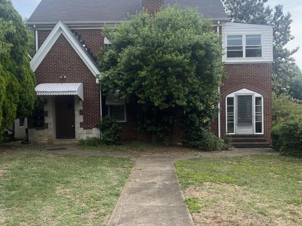 1836 Wakefield RD SW, Roanoke, VA 24015