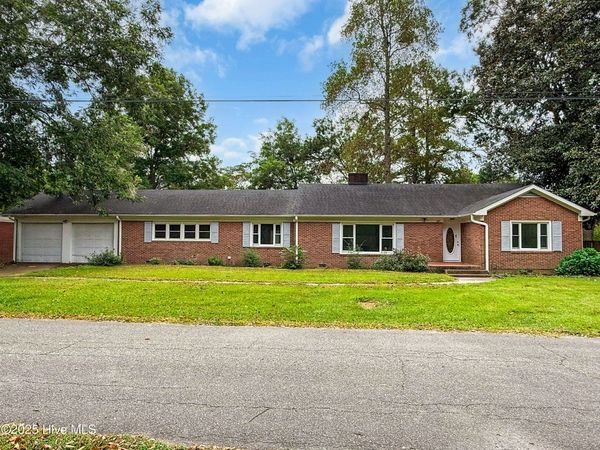 247 Farmlife Avenue, Vanceboro, NC 28586