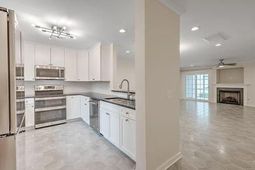 501 Sunnyside Way photo 4