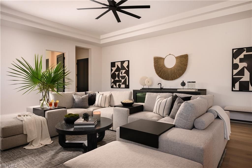 6642 Palisades Ave, Naples, FL 34109 Photo