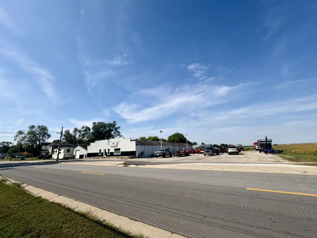 6606 S State Route 1, St. Anne, IL 60964