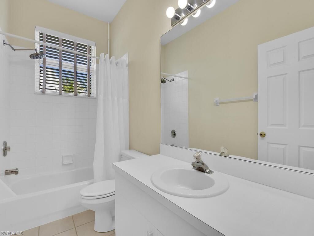 11771 Pinewood Lakes Dr, Fort Myers, FL 33913 Photo