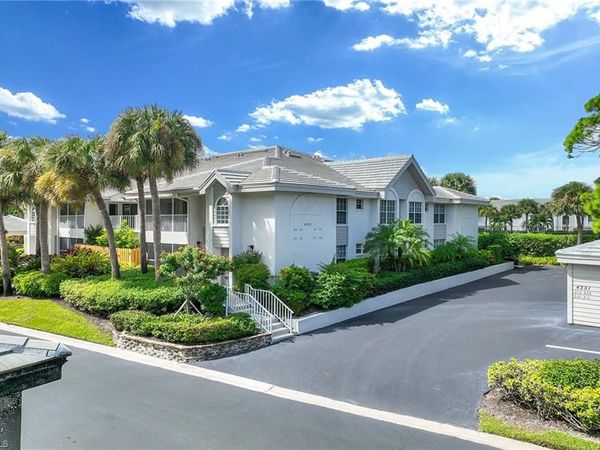 4251 Lake Forest DR, Unit 214, BONITA SPRINGS, FL 34134