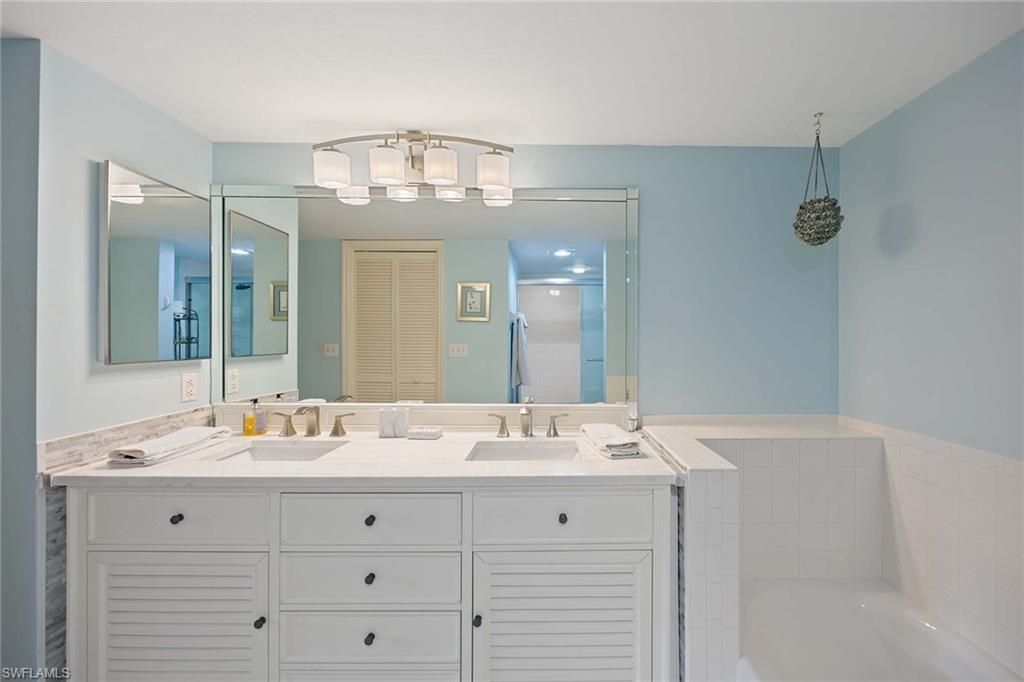 4251 Lake Forest Dr, Unit 214, Bonita Springs, FL 34134 Photo