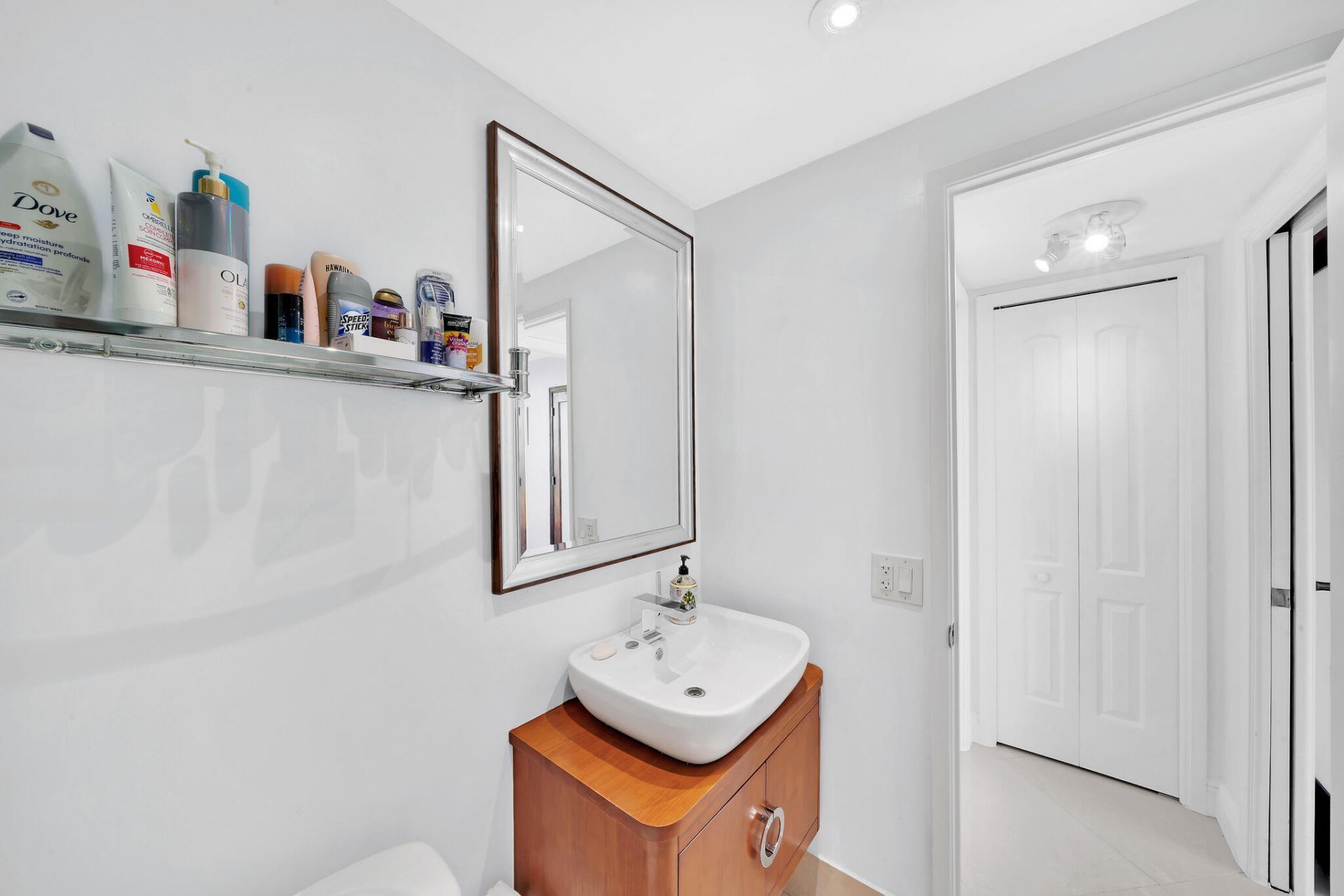 2940 N Course Drive, Unit 811, Pompano Beach, FL 33069 Photo