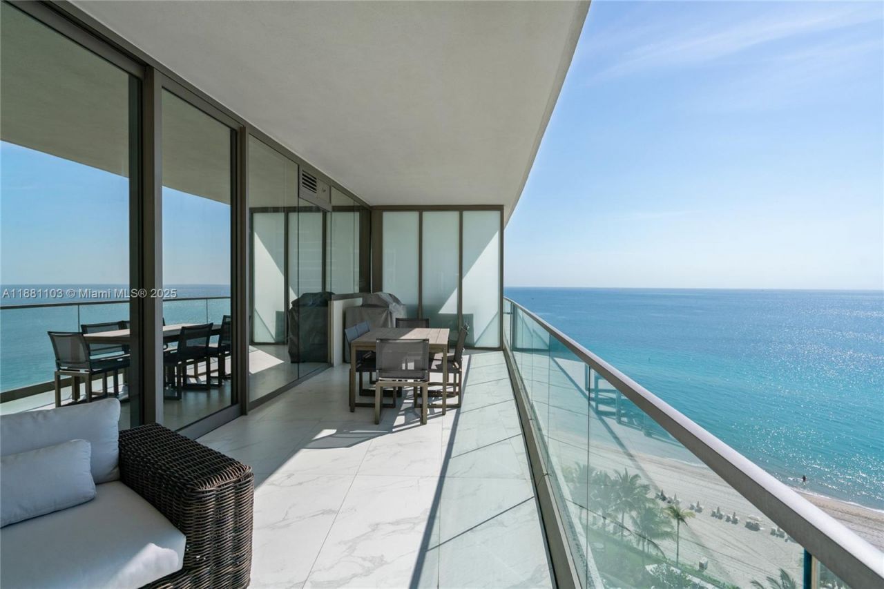 18975 Collins Ave, Unit 1104, Sunny Isles Beach, FL 33160 Photo