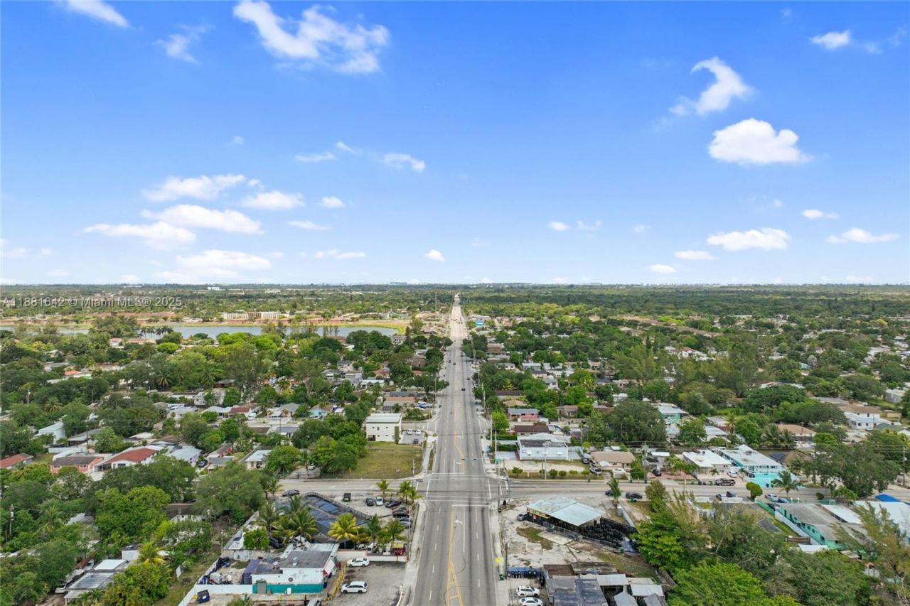 11070 NW 17th Ave, Miami, FL 33167 Photo