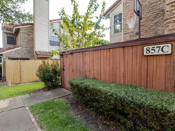 857 Dublin Drive, Unit 3, Richardson, TX 75080