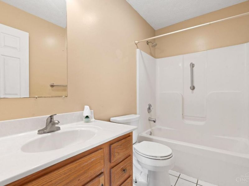 350 Dakins Chapel Road, Sabina, OH 45169 Photo 9