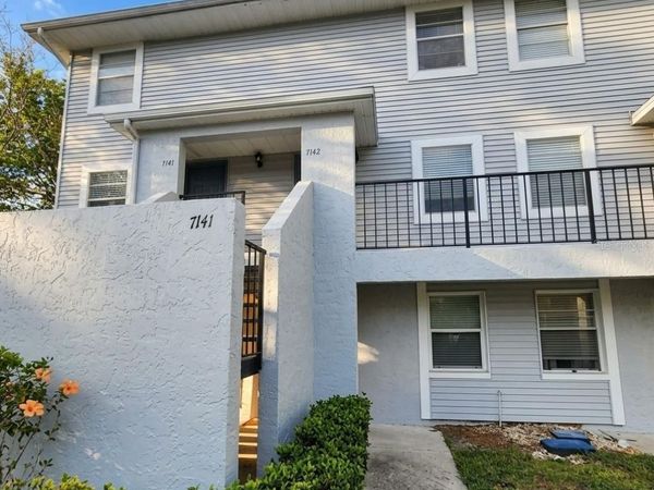 7141 E BANK DRIVE, Unit 7141, TAMPA, FL 33617