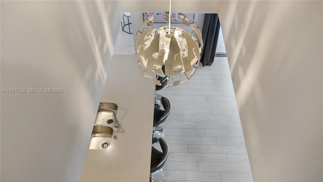 704 NW 129th Ct, Miami, FL 33182 Photo