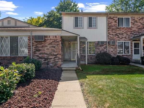 61119 Heritage Boulevard, Unit 3, South Lyon, MI 48178