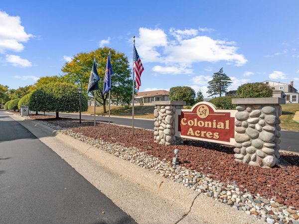 61119 Heritage Boulevard, Unit 3, South Lyon, MI 48178