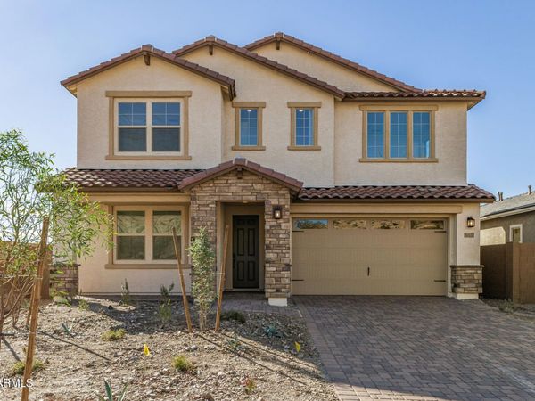 16931 W DESERT Lane, Goodyear, AZ 85338