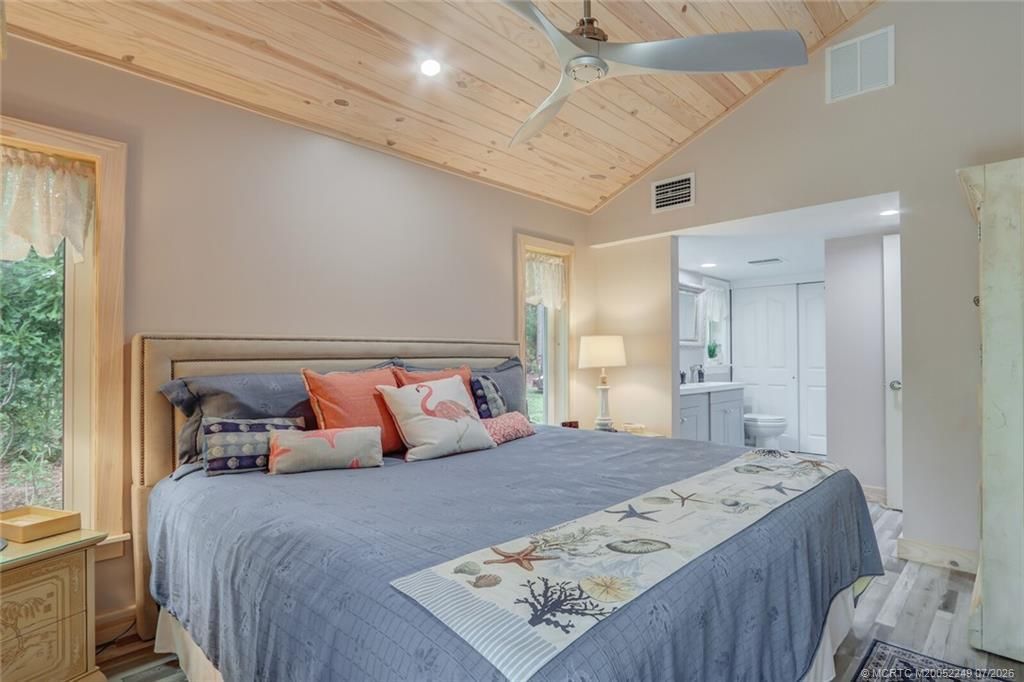 64 NE Acacia Trail, Jensen Beach, FL 34957 Photo