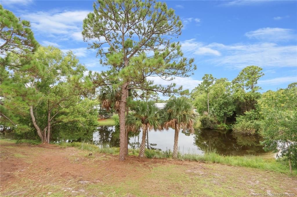 64 NE Acacia Trail, Jensen Beach, FL 34957 Photo