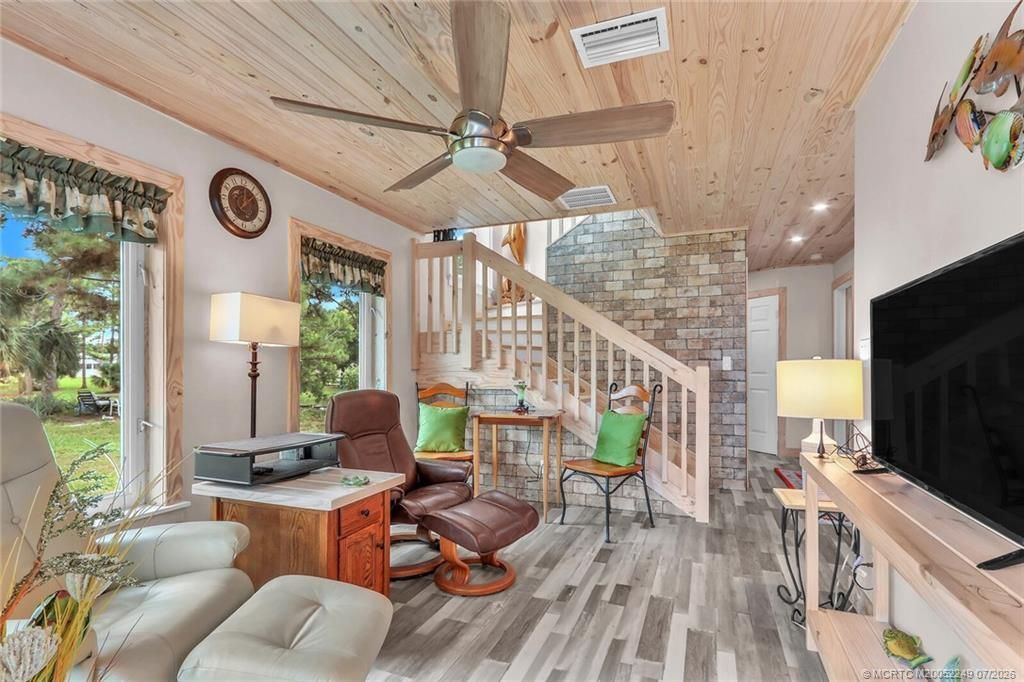 64 NE Acacia Trail, Jensen Beach, FL 34957 Photo
