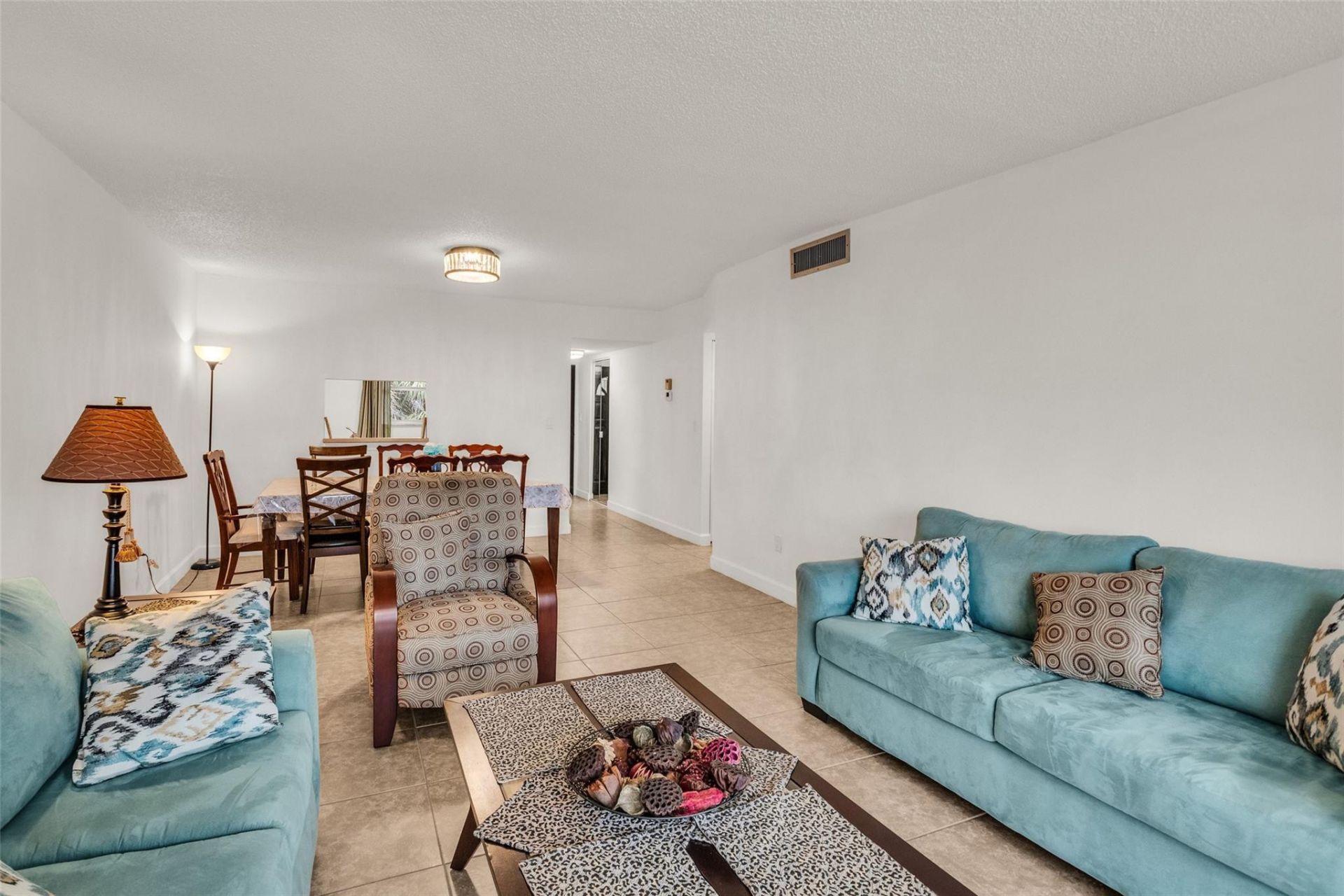 2840 Somerset Drive, Unit 403, Lauderdale Lakes, FL 33311 Photo
