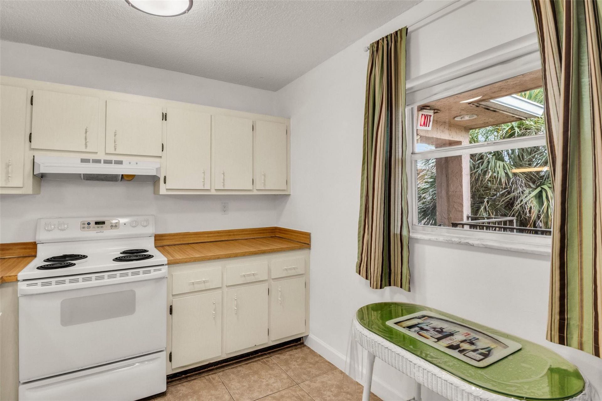 2840 Somerset Drive, Unit 403, Lauderdale Lakes, FL 33311 Photo