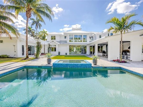 175 Center ST, NAPLES, FL 34108