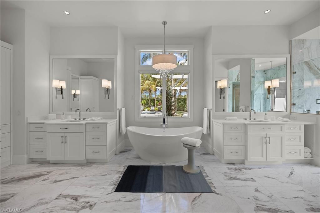 175 Center St, Naples, FL 34108 Photo