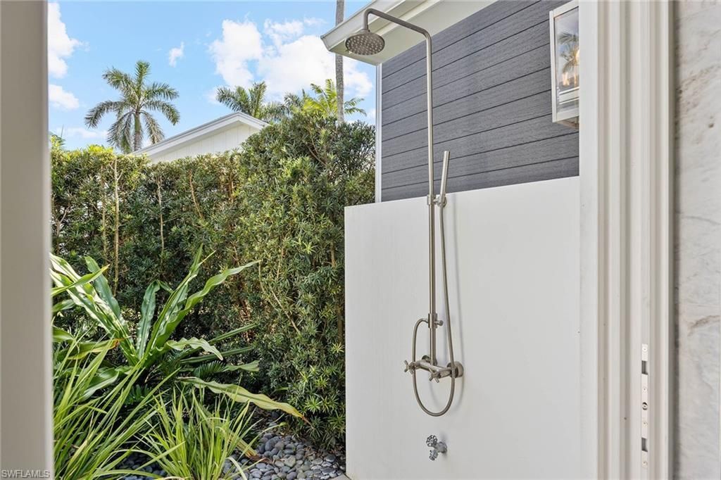175 Center St, Naples, FL 34108 Photo