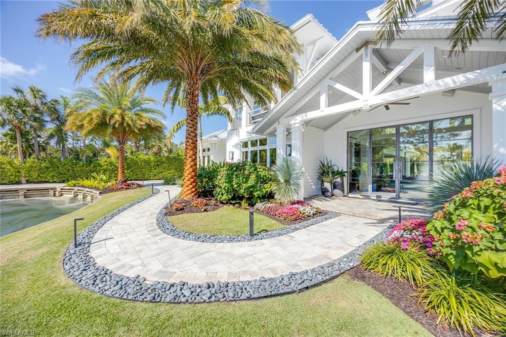 175 Center St, Naples, FL 34108 Photo