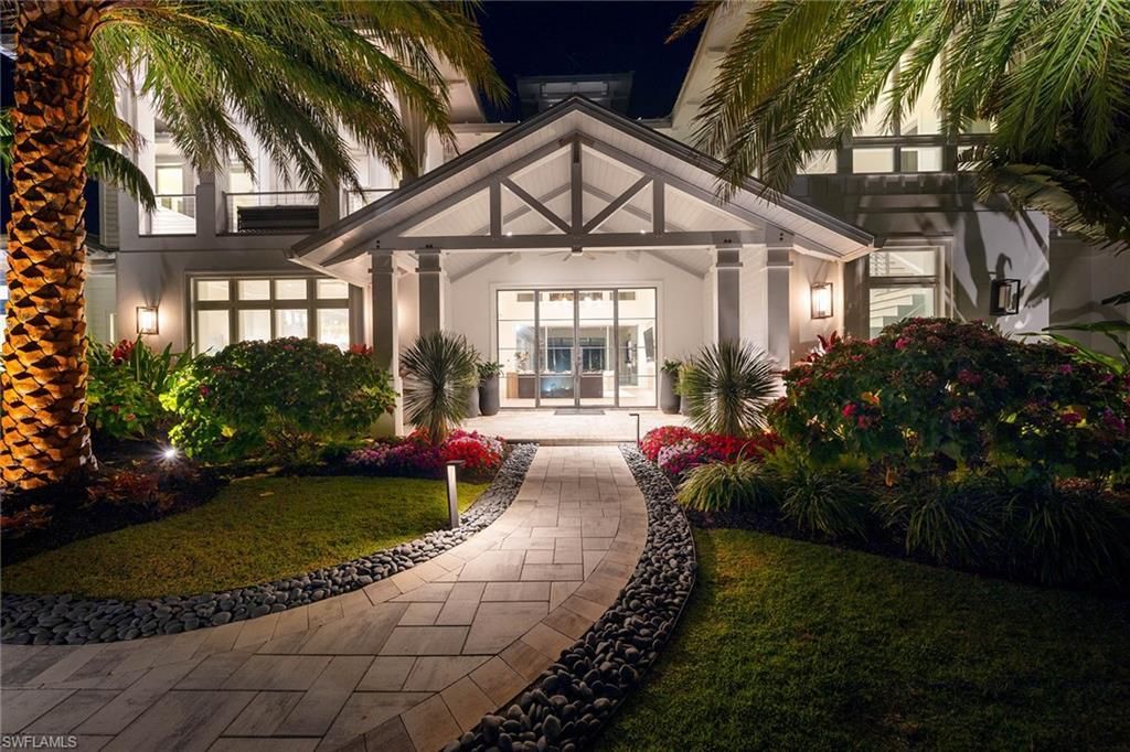 175 Center St, Naples, FL 34108 Photo