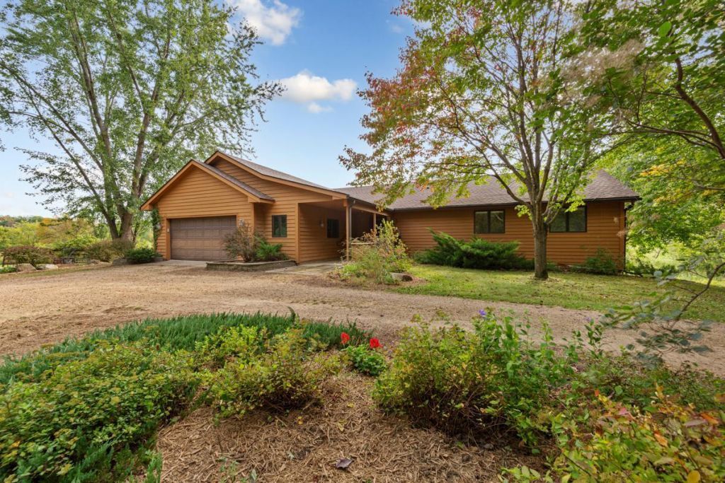 3920 57th Street W, Webster, MN 55088 Main Photo