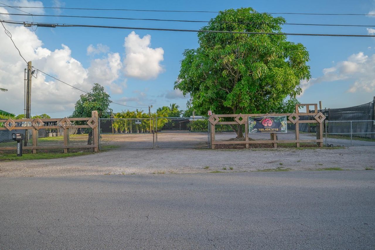 20750 SW 256 St, Homestead, FL 33031 Photo