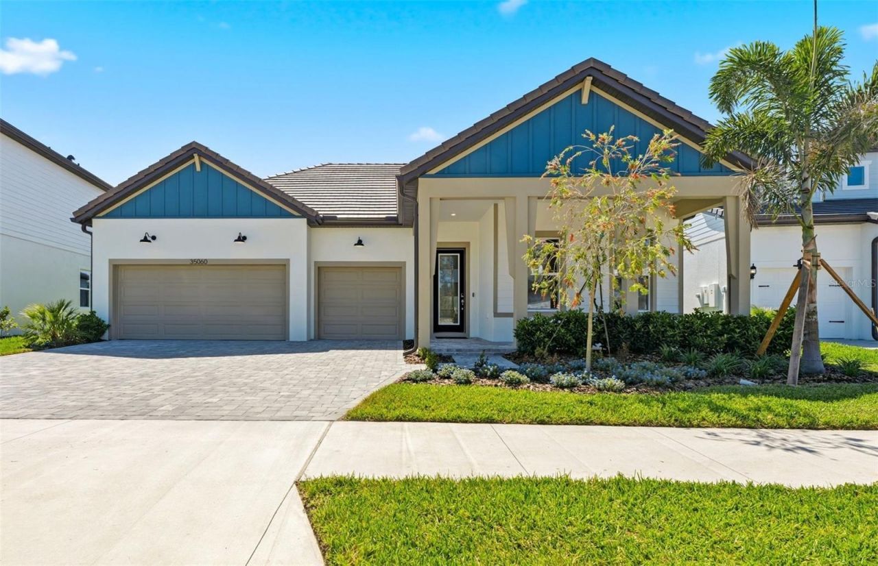 35060 Colstrip Trail, Zephyrhills, FL 33541 Main Photo