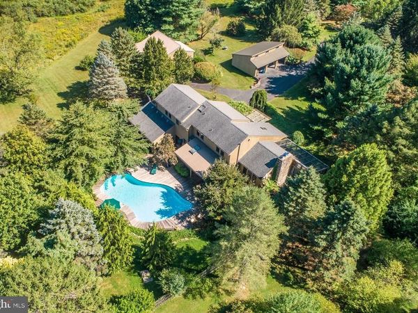 2511 HICKORY LANE, COOPERSBURG, PA 18036