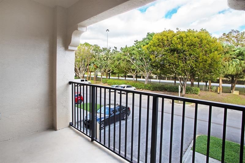 5860 W Sample Road, Unit 204, Coral Springs, FL 33067 Photo