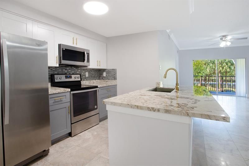 5860 W Sample Road, Unit 204, Coral Springs, FL 33067 Photo