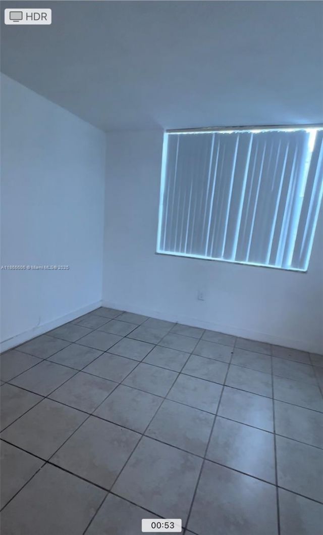 498 NW 165th St Rd, Unit D-101, Miami, FL 33169 Photo