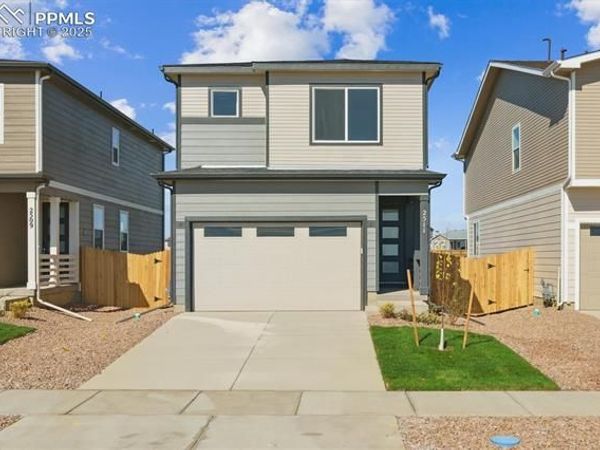 2511 Milano Way, Pueblo, CO 81001