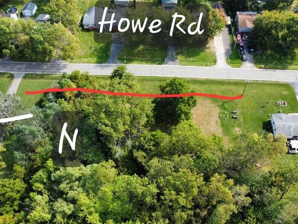 000 Howe Road , Burton, MI 48519