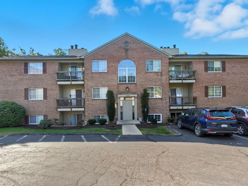 1535 Gelhot Drive, Unit 146, Fairfield, OH 45014 Photo 1