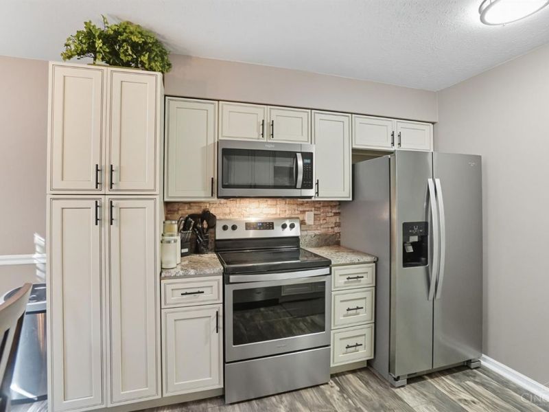 1535 Gelhot Drive, Unit 146, Fairfield, OH 45014 Photo 14