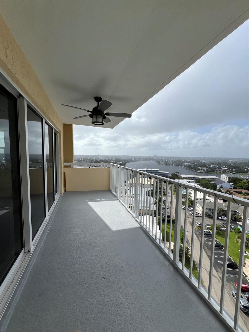 1200 Hibiscus Avenue, Unit 1501, Pompano Beach, FL 33062 Photo