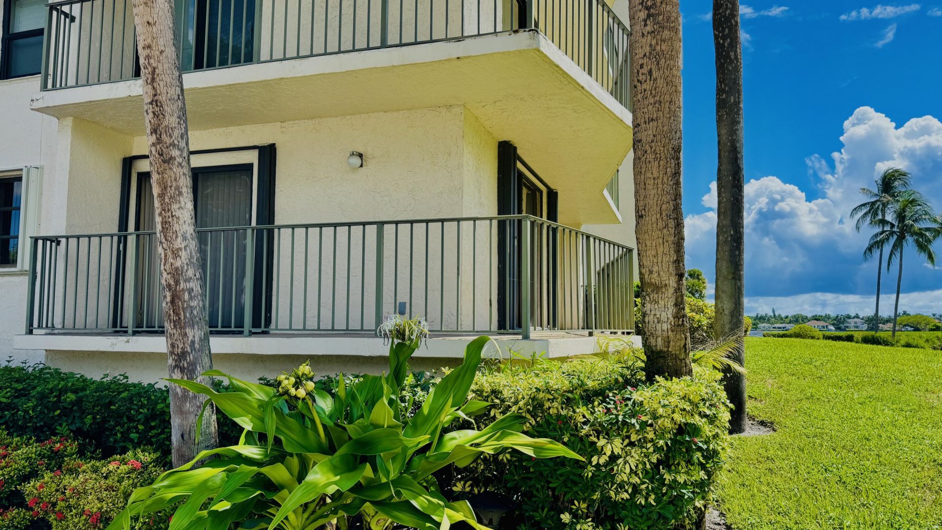 7030 Half Moon Circle, Unit 121, Hypoluxo, FL 33462 Photo