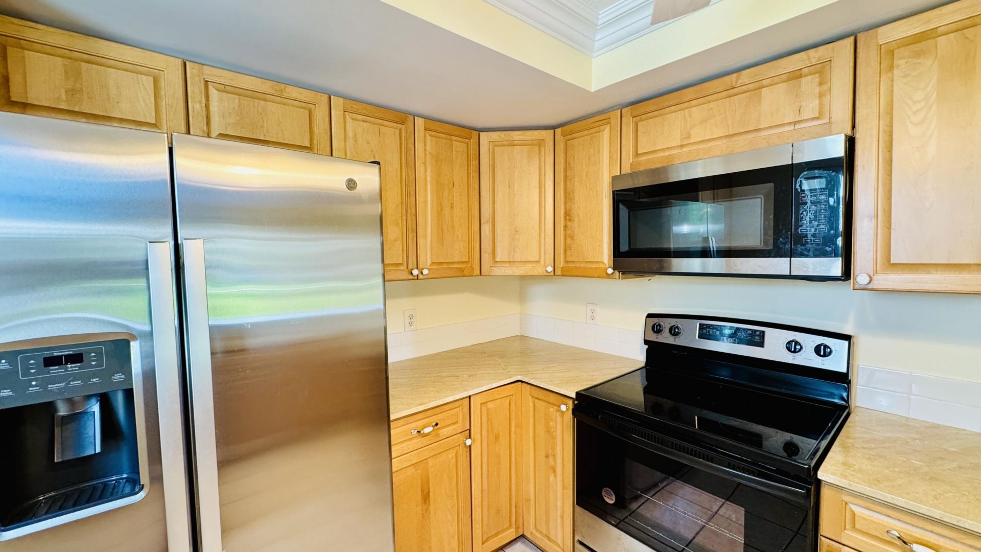 7030 Half Moon Circle, Unit 121, Hypoluxo, FL 33462 Photo