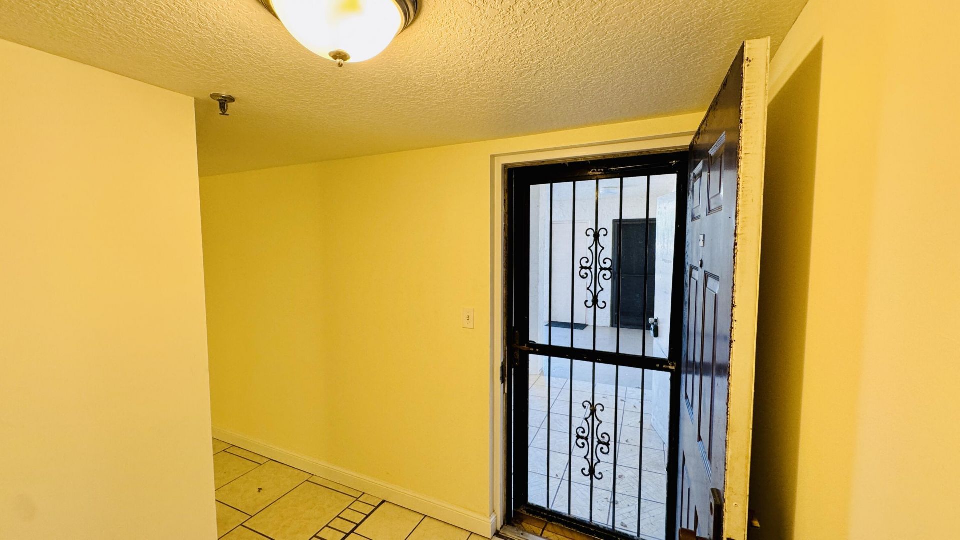 7030 Half Moon Circle, Unit 121, Hypoluxo, FL 33462 Photo