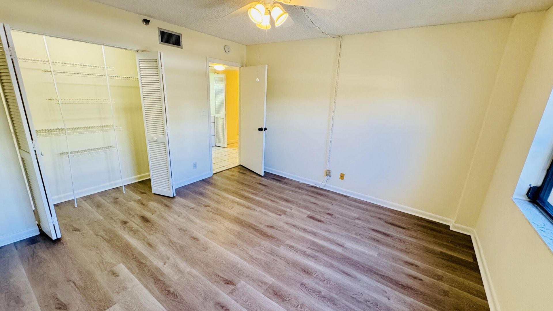 7030 Half Moon Circle, Unit 121, Hypoluxo, FL 33462 Photo