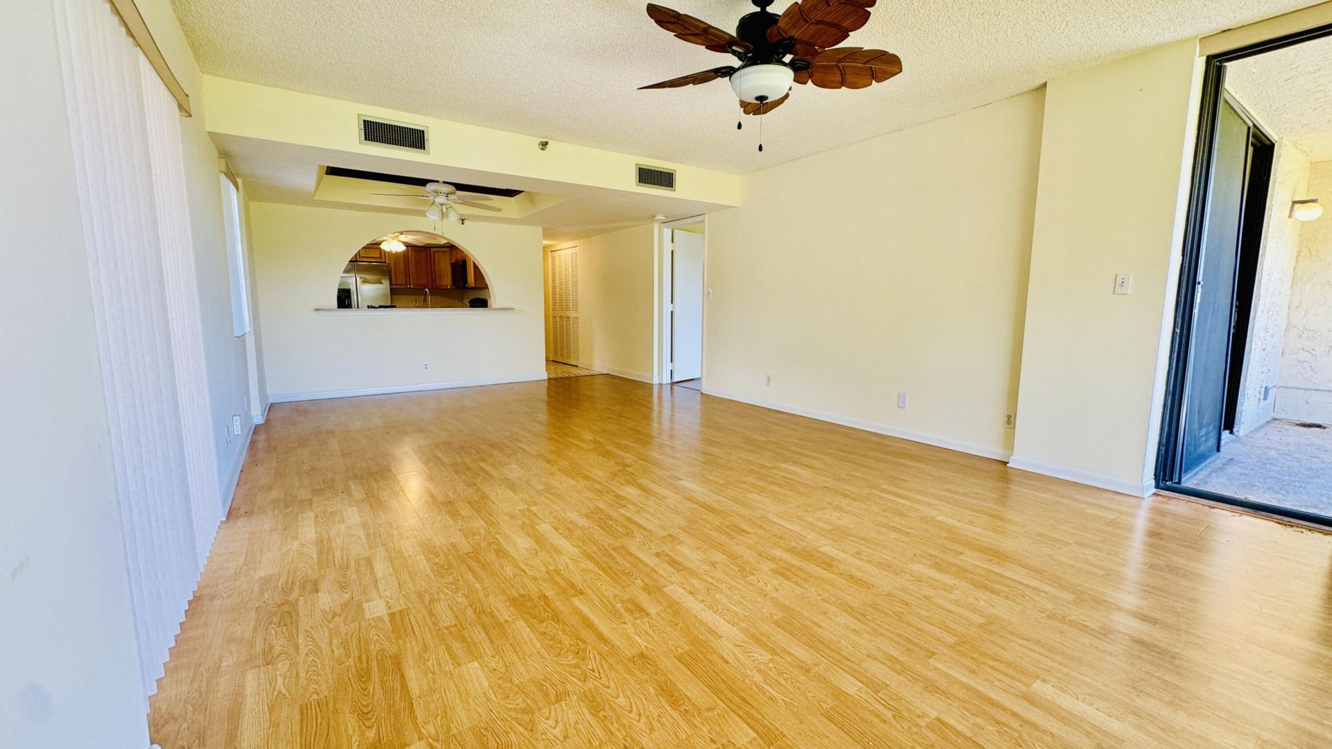 7030 Half Moon Circle, Unit 121, Hypoluxo, FL 33462 Photo