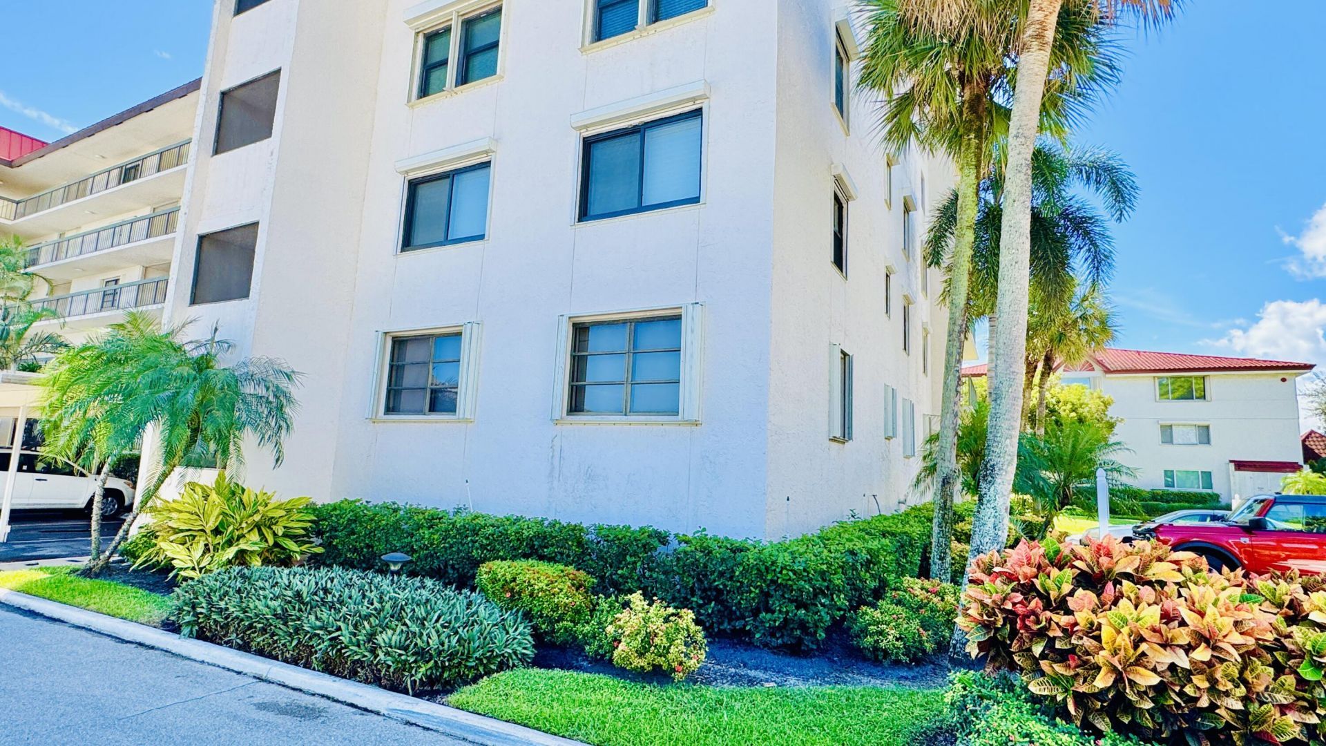 7030 Half Moon Circle, Unit 121, Hypoluxo, FL 33462 Photo